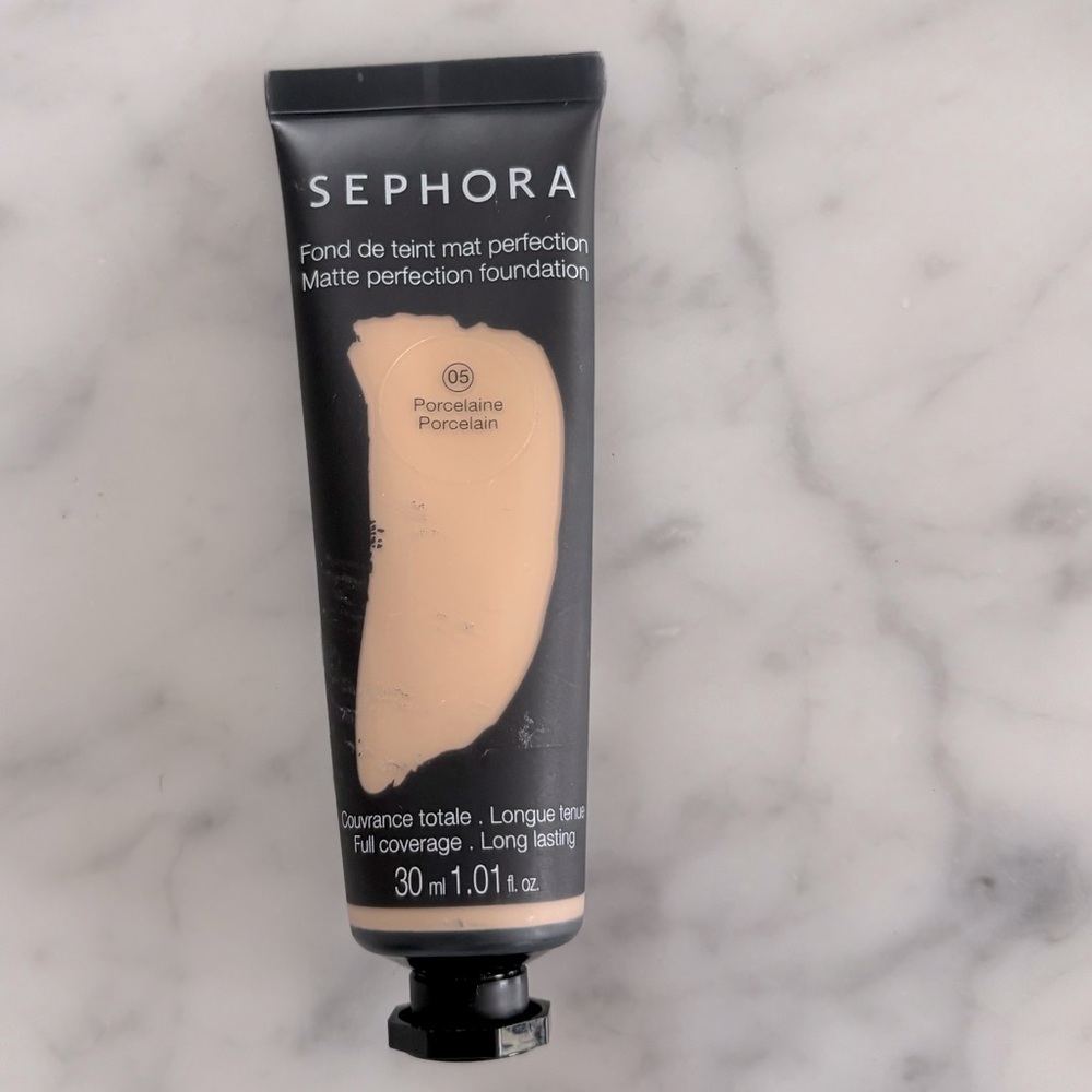Sephora full circle overage long lasting matte foundation 05 Porcelain